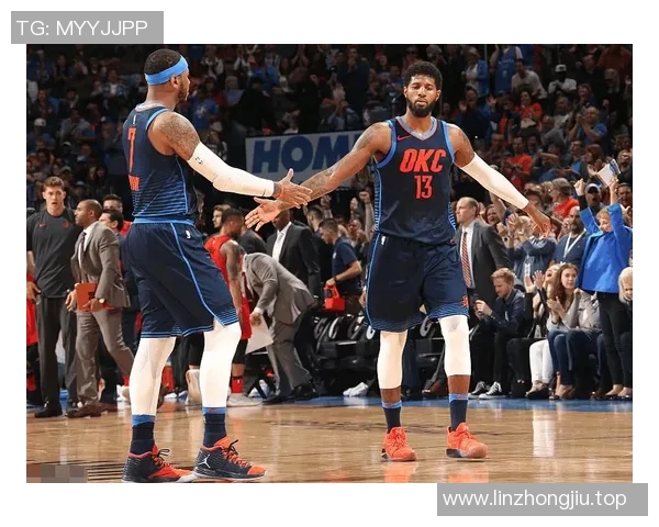 镜头捕捉:利拉德赛场小动作引发热议 镜头捕捉:利拉德赛场小动作引发热议